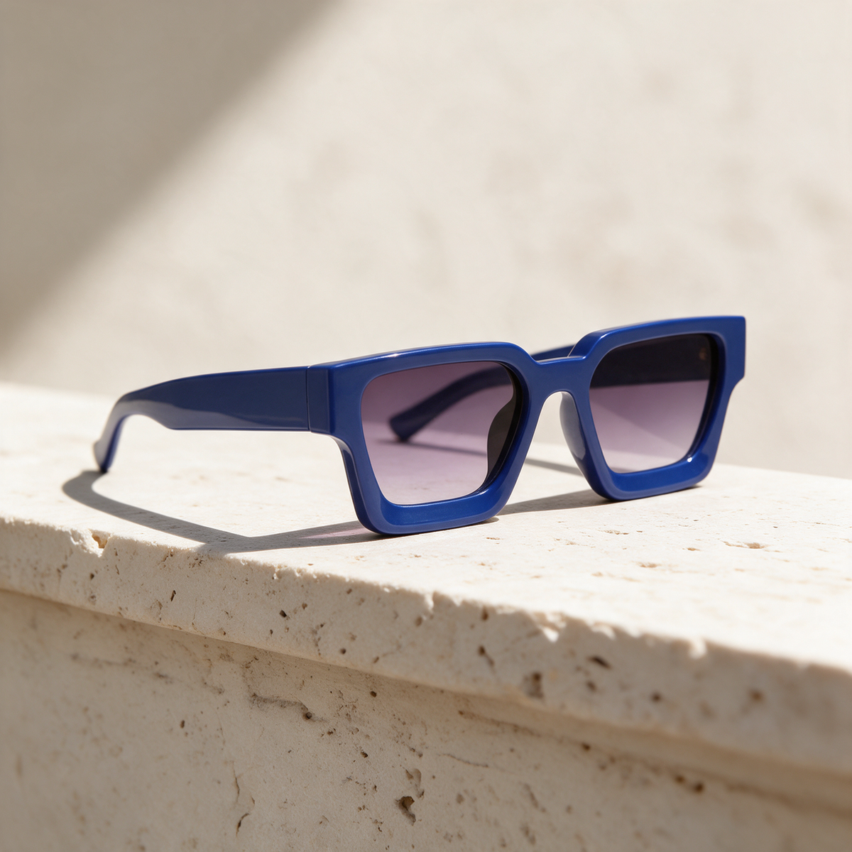 Cresta, Montatura Blu royal · Lenti Grigio sfumato