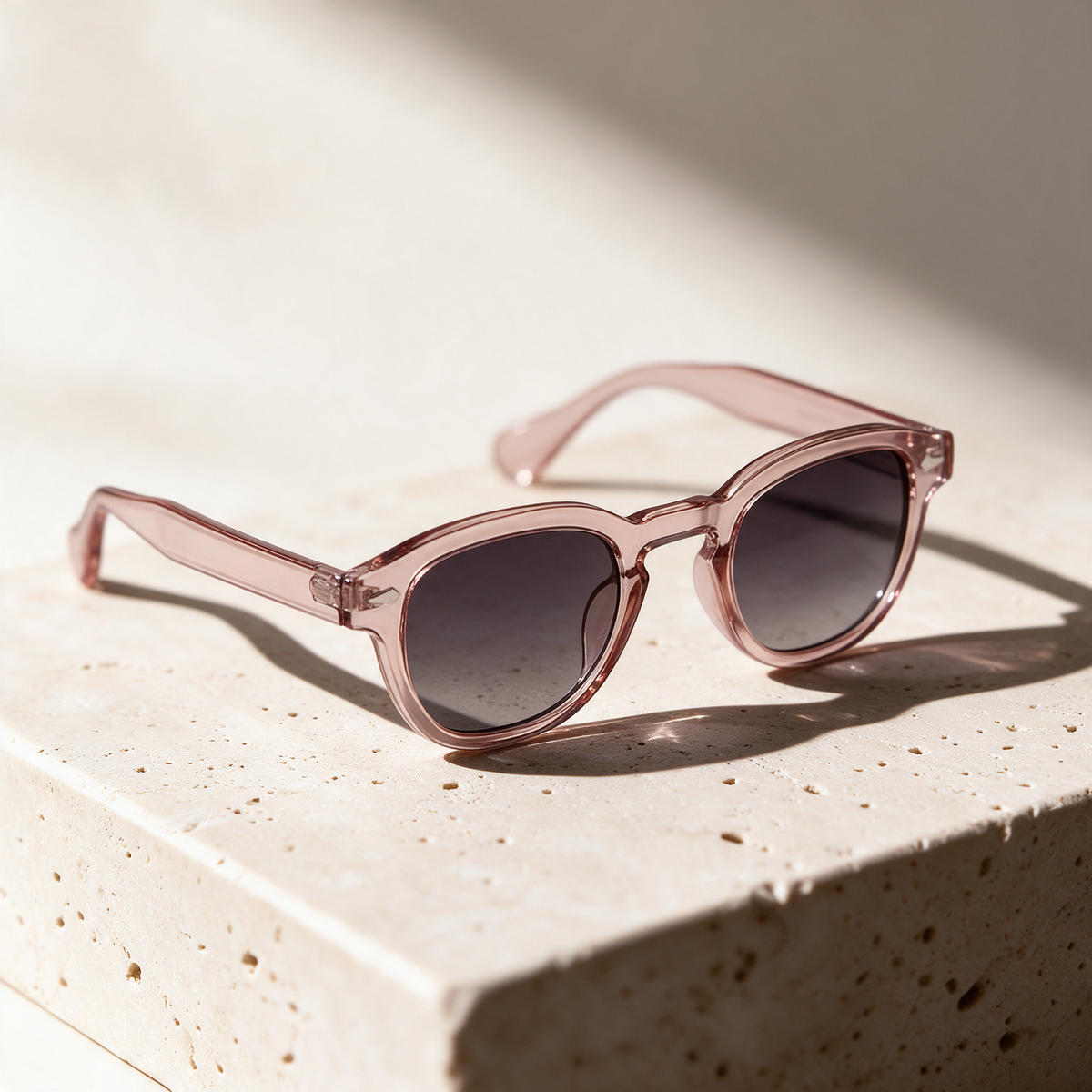 Meridian, Montatura Rosa cipria trasparente · Lenti Grigio sfumato