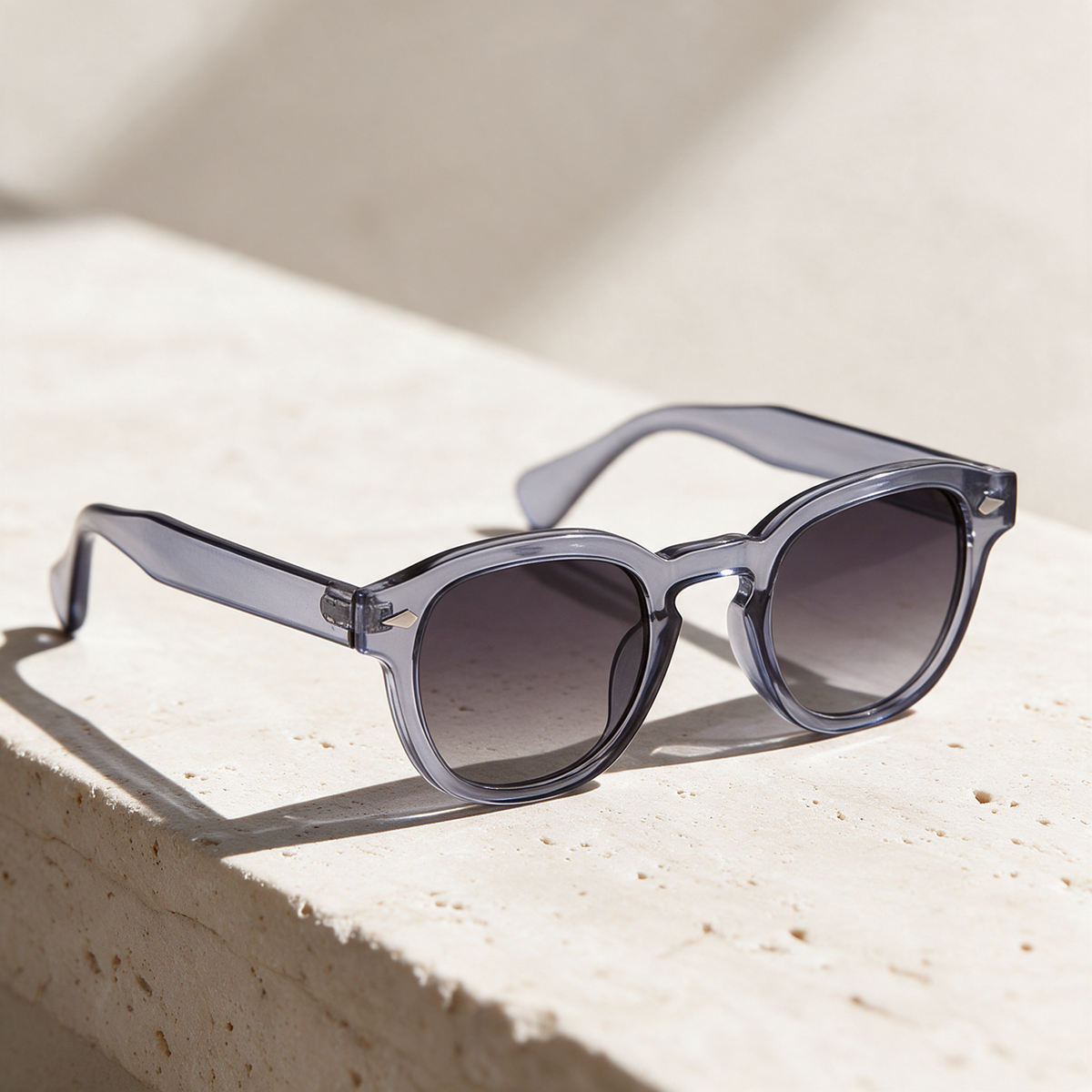 Meridian, Montatura Grigio trasparente · Lenti Grigio sfumato