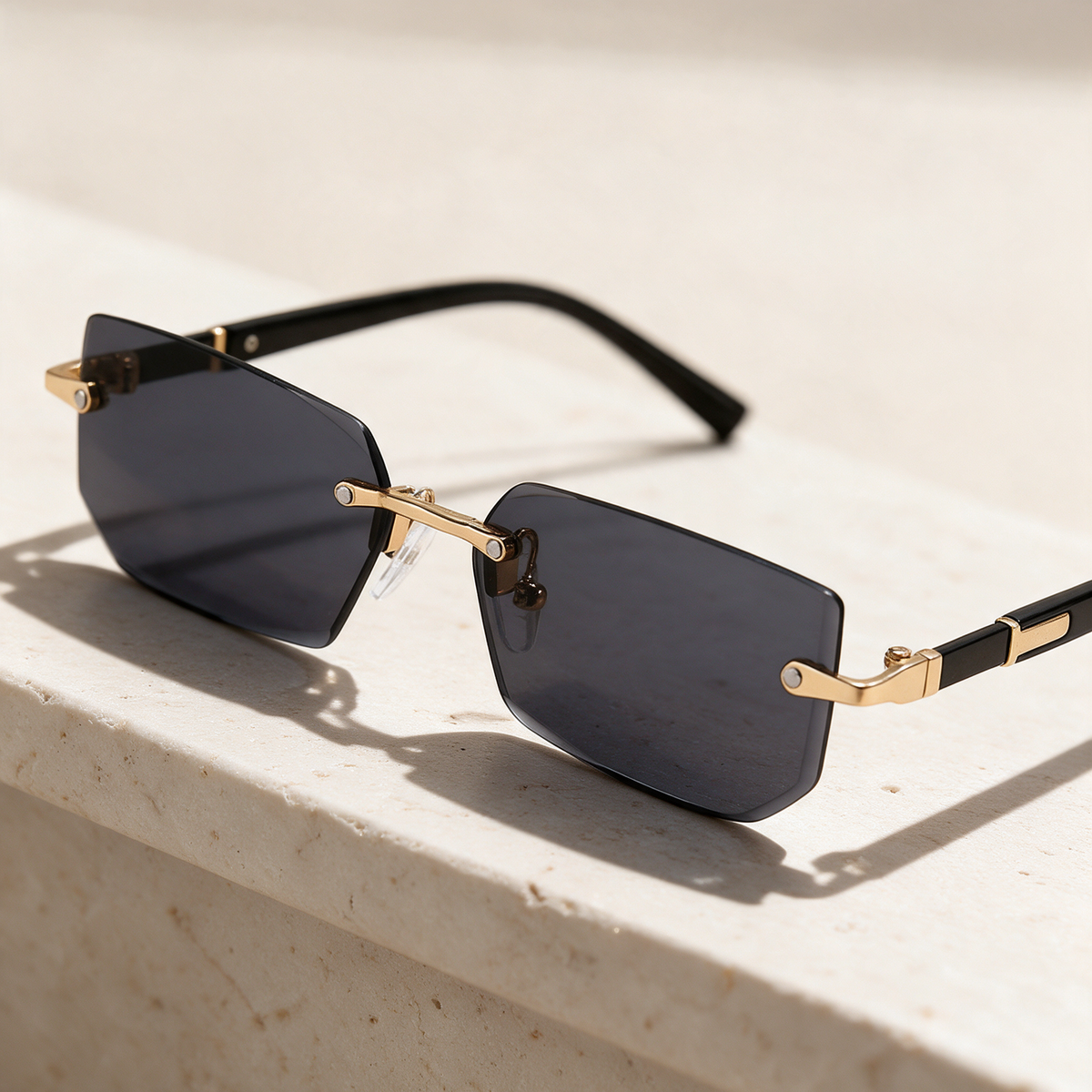 Aria, Montatura Oro · Lenti Grigio