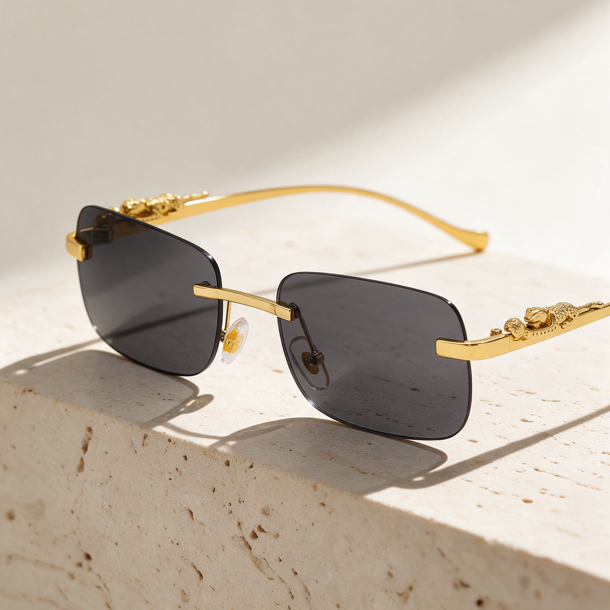 Heliodor, Frame Gold · Lenses Grey