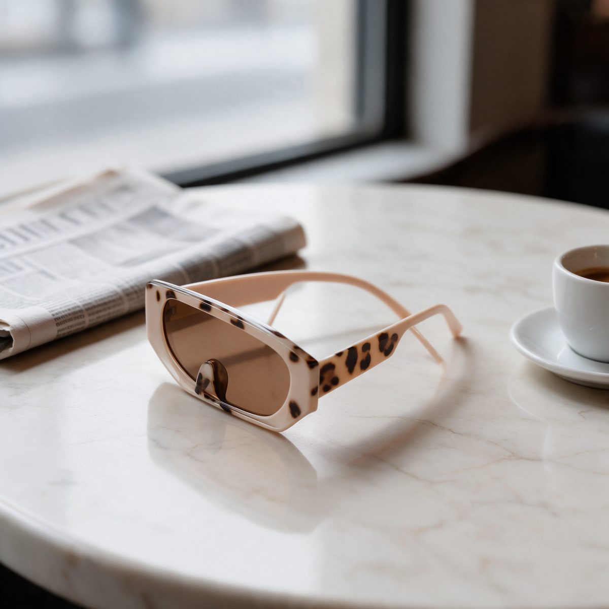 Devero Neve Sonnenbrille Creme-Leopard / Braun – Szene