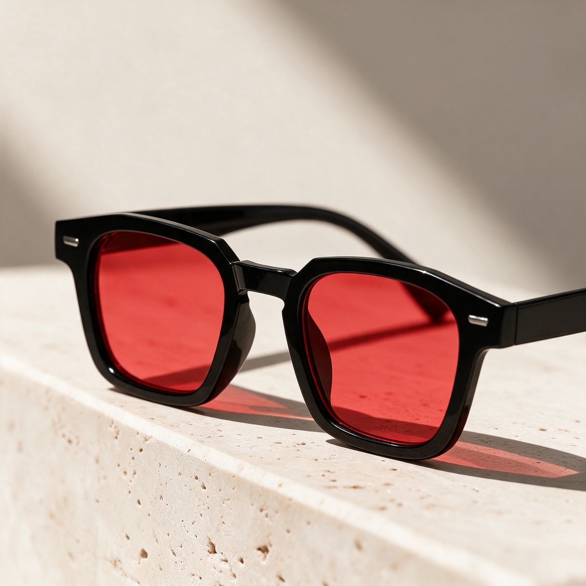 Grat, Montatura Nero · Lenti Rosso